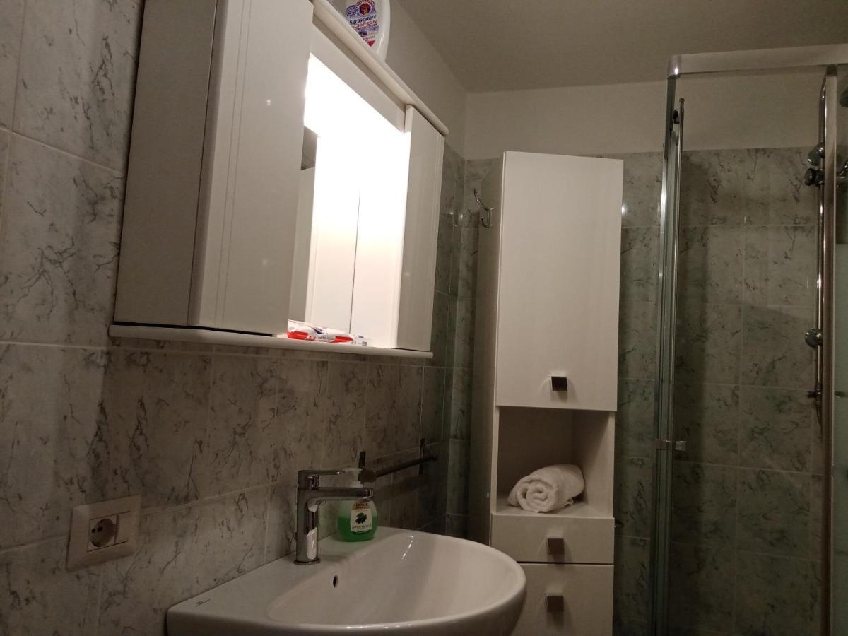 Apartament La Dimora Di Pietra Gubbio Zewnętrze zdjęcie